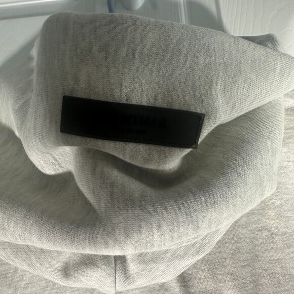 NWT - Essentials Fear of God Oatmeal Hoodie - L - Picture 5 of 10